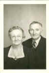 Dennis & Lillie Weir January 1947.jpg (255361 bytes)