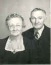 Lillie Dail Weir & Dennis Weir in JAN 1947.jpg (1161166 bytes)