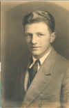 Roger Weir in 1920s-2.jpg (1985480 bytes)
